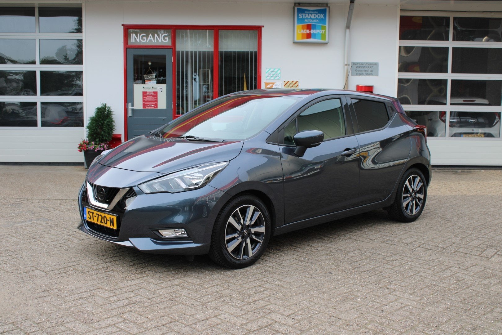 Nissan Micra 0.9 IG-T 90pk AIRCO / NAVI / CAMERA / CRUISE, 898 cc, Gebruikt, Euro 6, 525 kg
