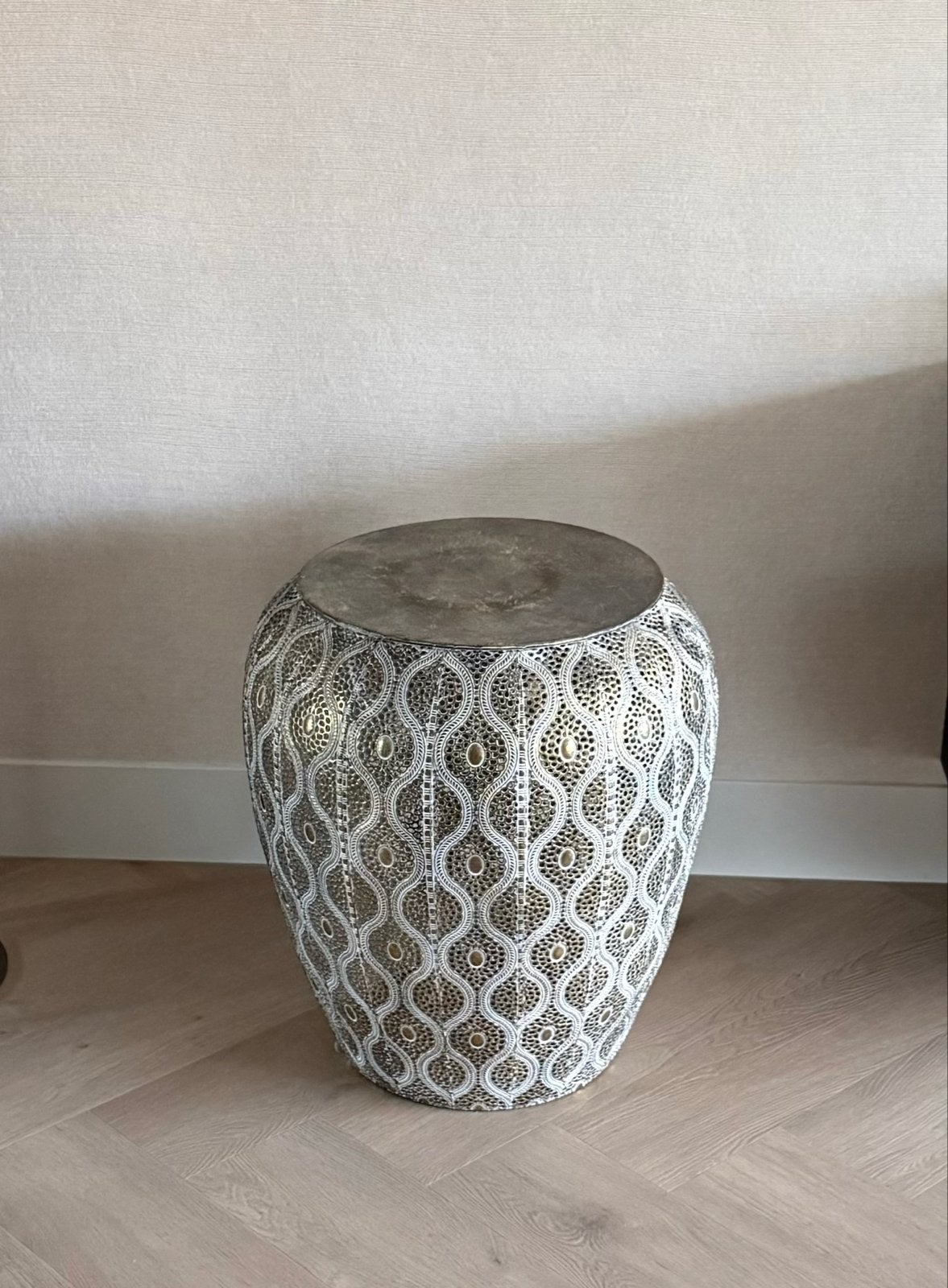 Bijzettafel, Minder dan 55 cm, Gebruikt, Metaal of Aluminium, Overige vormen