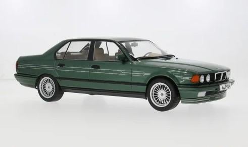 BMW-Alpina B11 3.5 1992 Donkergroen van MCG 1:18