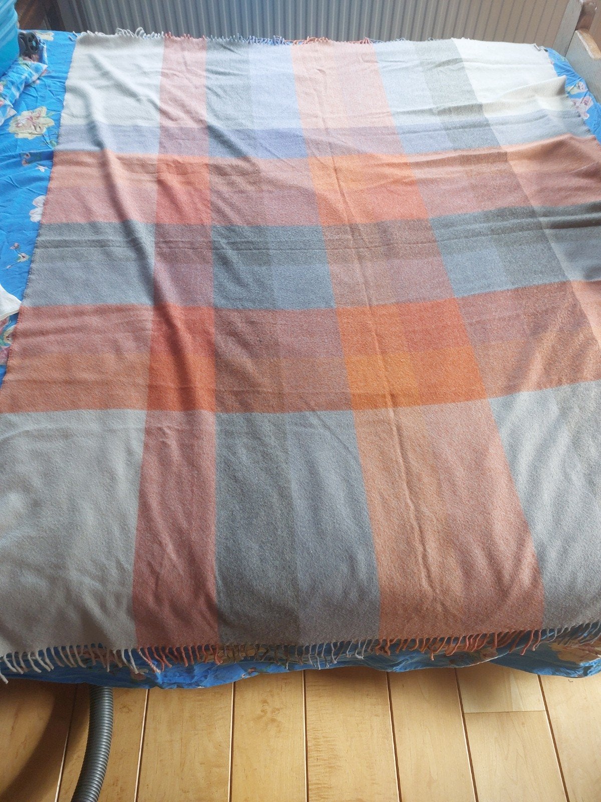 Scapa home plaid. Baby alpaca (46%) oranje, grijs, beige, Ophalen of Verzenden, Zo goed als nieuw