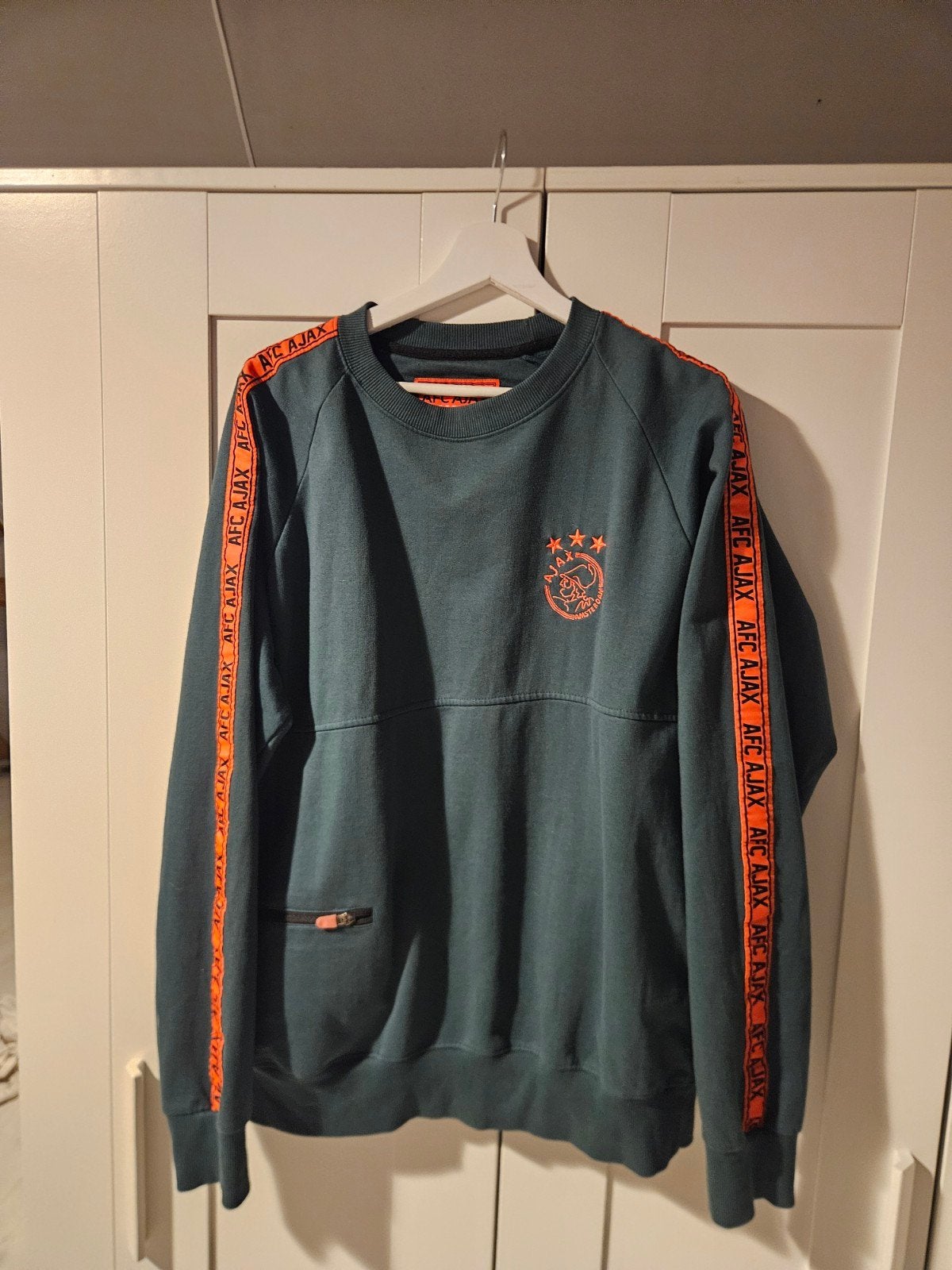 Ajax trui / sweater groen met oranje, Maat L, Ophalen of Verzenden, Gebruikt, Shirt