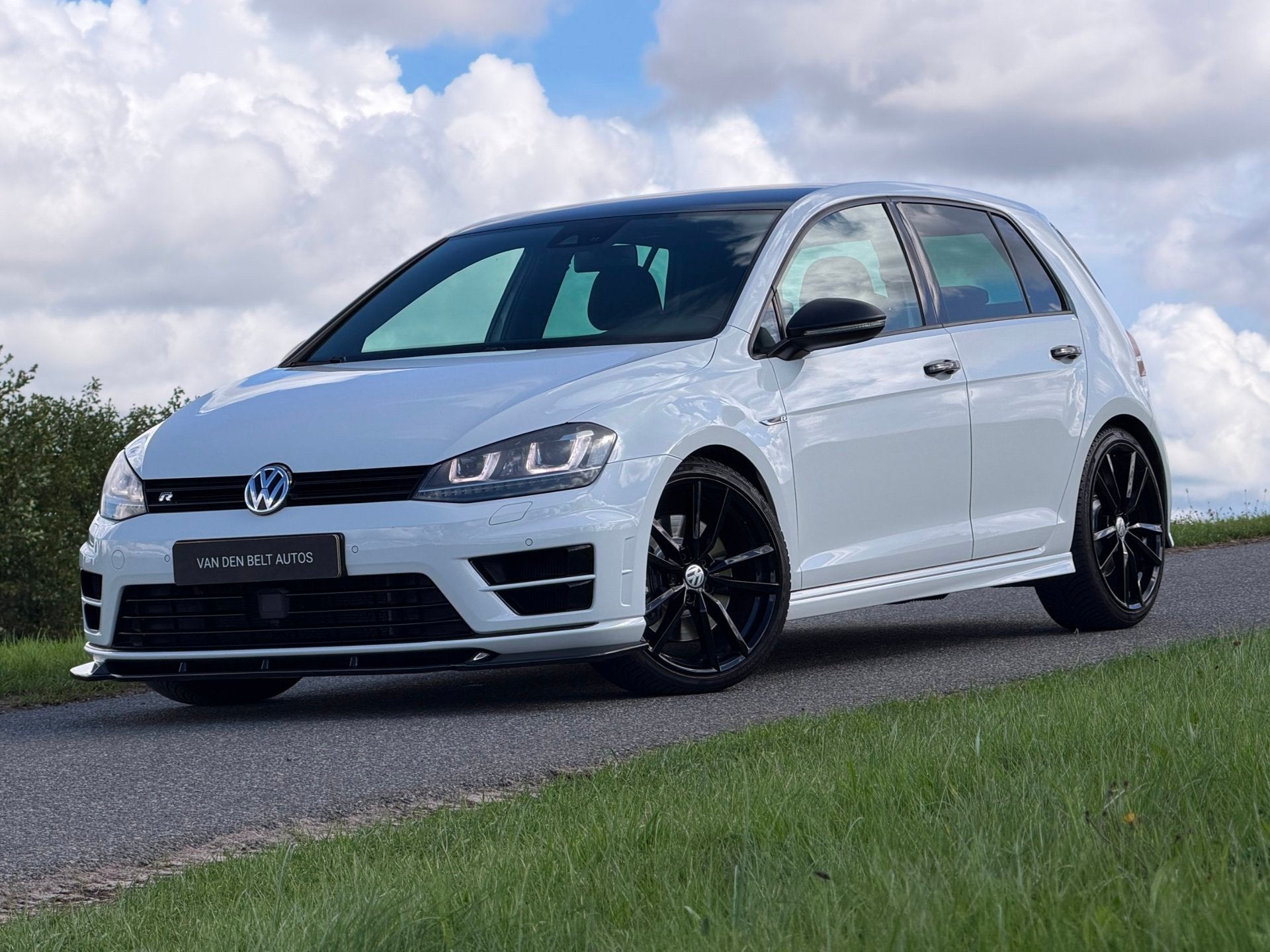 Volkswagen Golf 7 2.0 TSI R 300PK 4Motion |Milltek |Carplay, Auto's, Automaat, Gebruikt, 4 cilinders, 1984 cc
