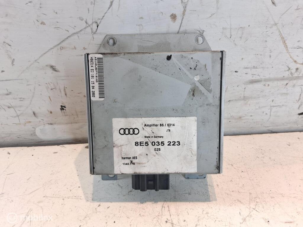 Radio versterker Audi A4 Avant B6 ('01-'04) 8E5035223, Audi, Gebruikt, Audi, Ophalen of Verzenden