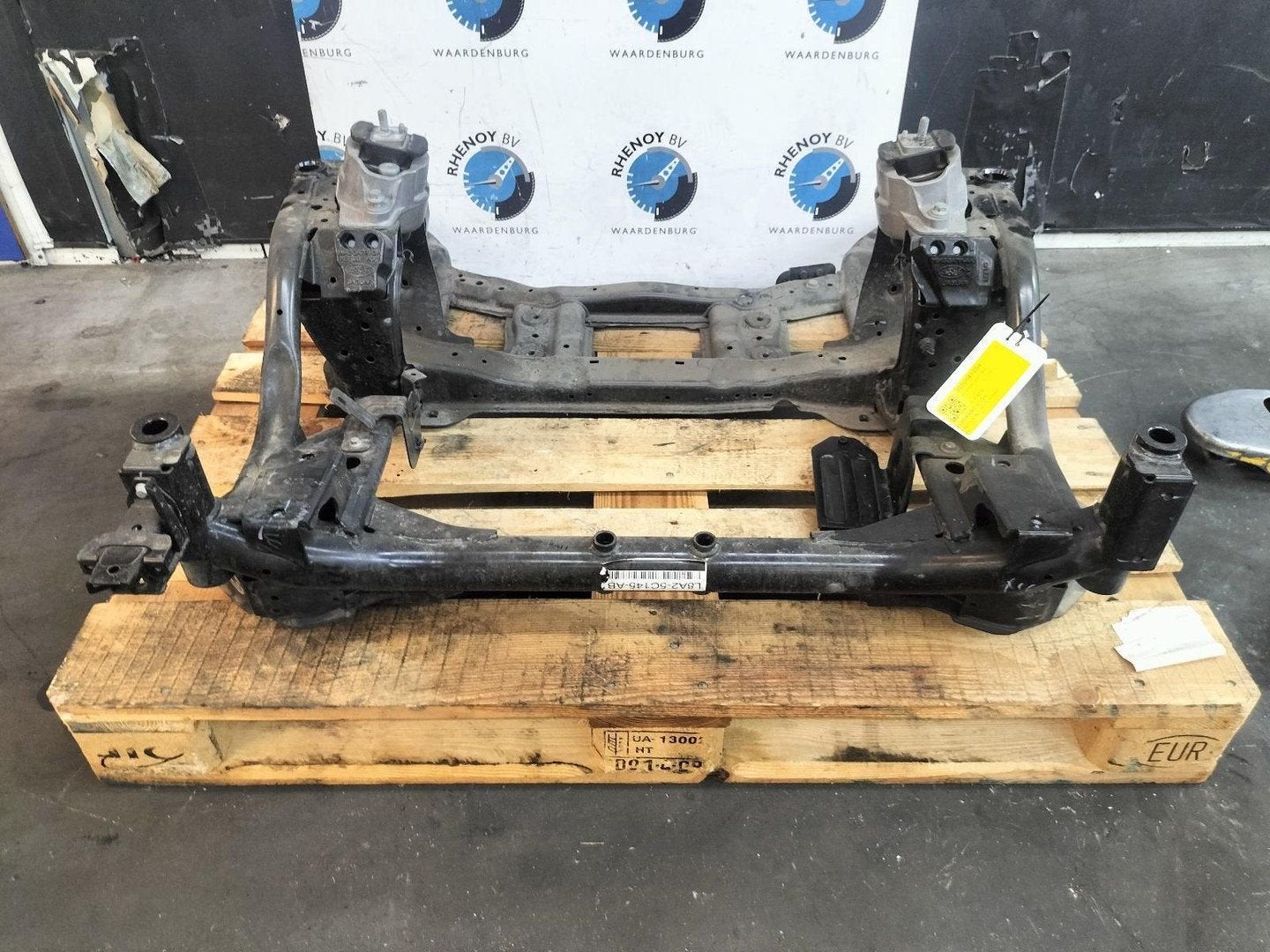JAGUAR F-PACE X761 R-Dynamic D200 MHEV SUBFRAME VOOR 2023, Ophalen of Verzenden, Gebruikt, Stiba lid