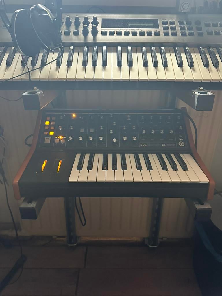 Moog Subsequent 25 – Mint Condition, Muziek en Instrumenten, Synthesizers, Zo goed als nieuw, Overige aantallen, Overige merken