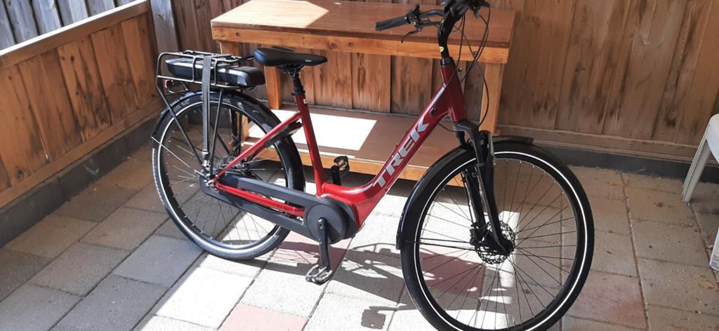 Trek District +4, Zo goed als nieuw, 51 tot 55 cm, 50 km per accu of meer, Ophalen