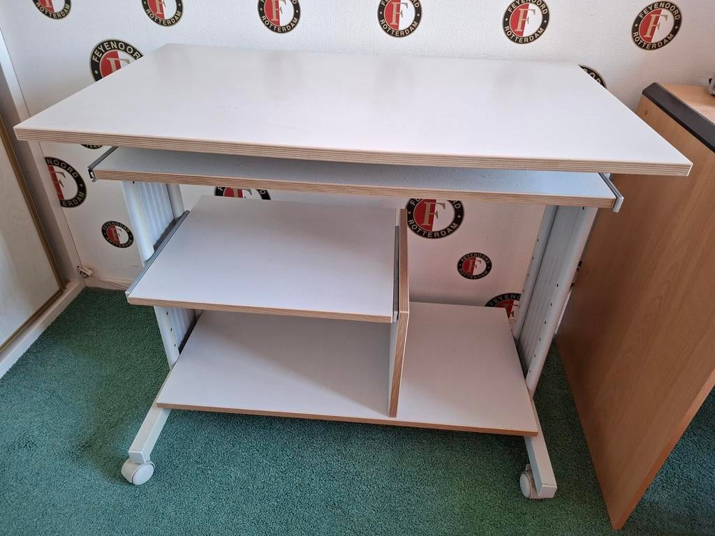Computertafel, Ophalen, Gebruikt, 40 tot 80 cm, 70 tot 120 cm
