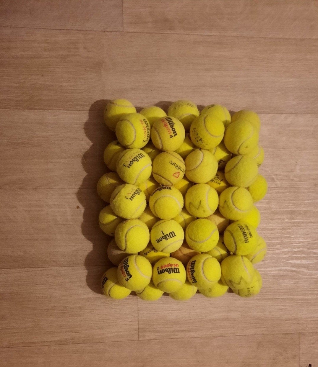Grote partij gebruikte tennisballen - Wilson, Gebruikt, Ballen, L00, Ophalen of Verzenden
