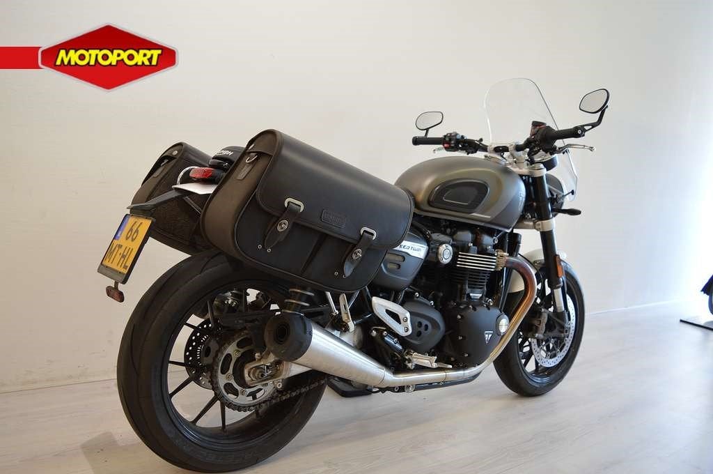 Triumph SPEED TWIN 1200 (bj 2023), Triumph Motocycles, Bedrijf, Triumph.Benelux@triumph.co.uk, De Droogmakerij 40A
1851 LX   Heiloo, NL