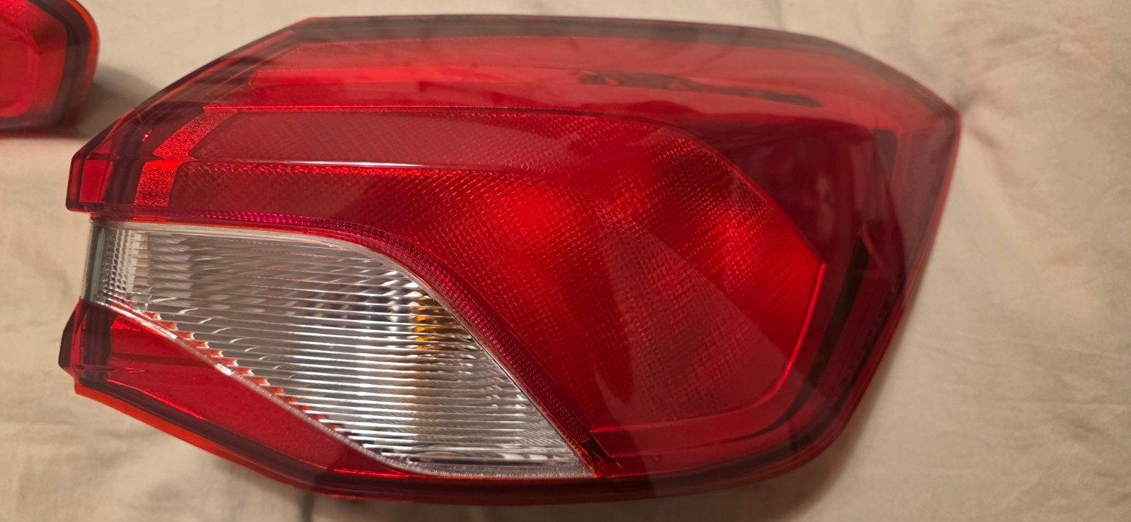 Rechter achterlicht in carrosserie Ford Focus mk4 origineel, Ophalen of Verzenden, Ford