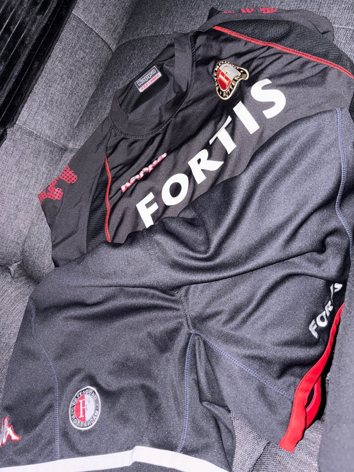 Feyenoord Trainingspak Zwart Maat XXL, Groter dan maat XL, Ophalen, Gebruikt, Set