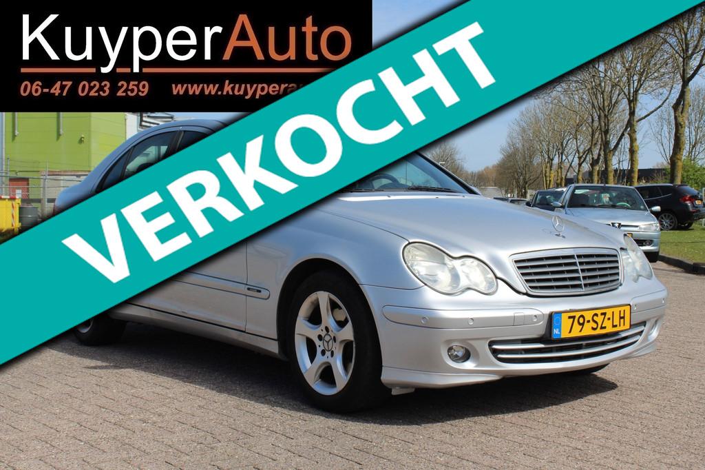 Mercedes-Benz C-klasse 180 K. Classic outlet, Auto's, Mercedes-Benz, Achterwielaandrijving, Gebruikt, 1796 cc, Handgeschakeld