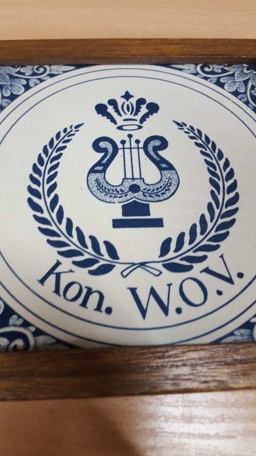 tegeltje met houten lijst, sphinx, Ophalen of Verzenden, 'T Olde Gre-j, Info@toldegrej.nl, Endepoelstraat 20f Didam