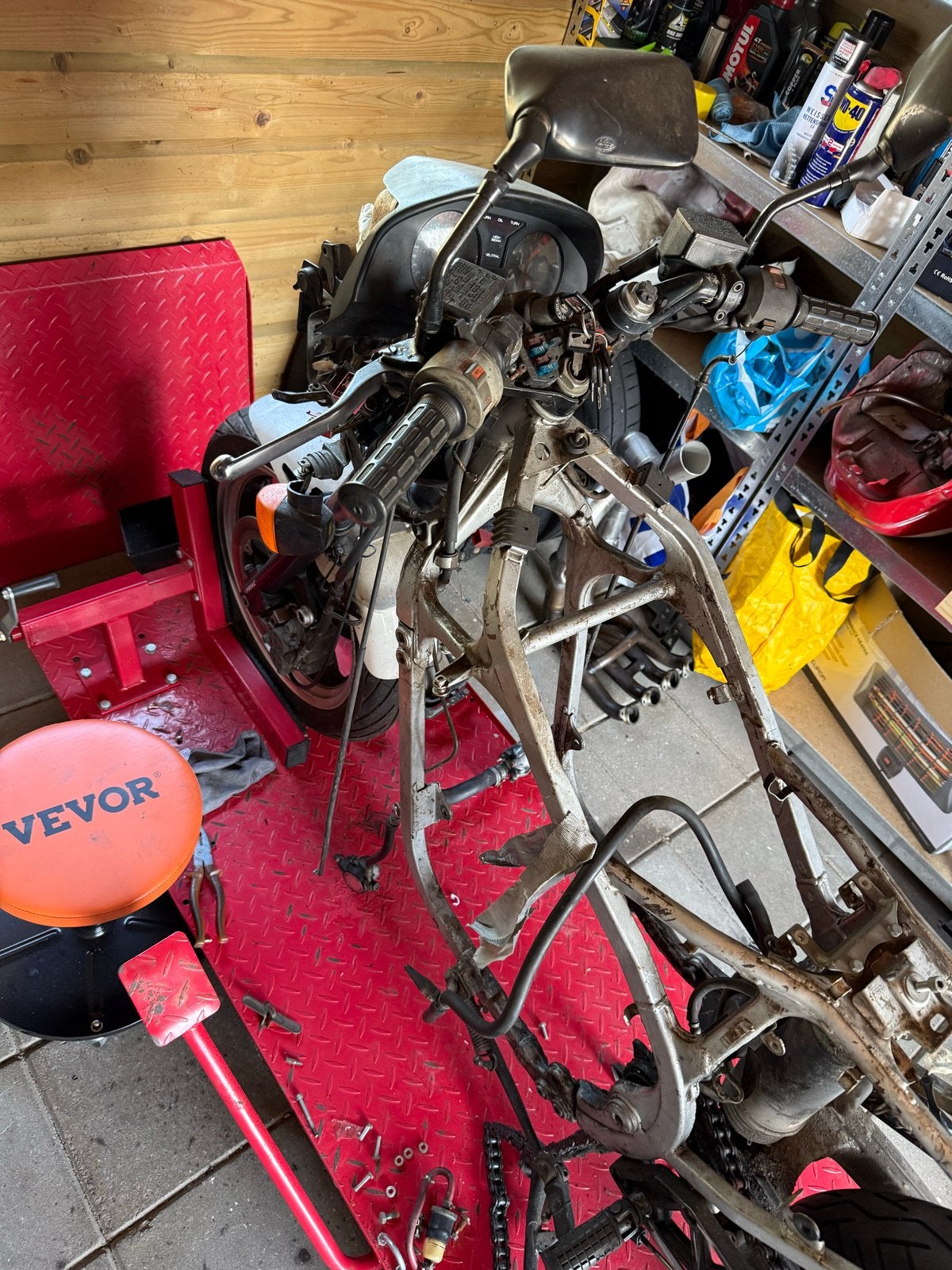 Honda VF500F Project - Onderdelen of Restauratie, 4 cilinders, Motorrijbewijs A, Gebruikt, Meer dan 35 kW