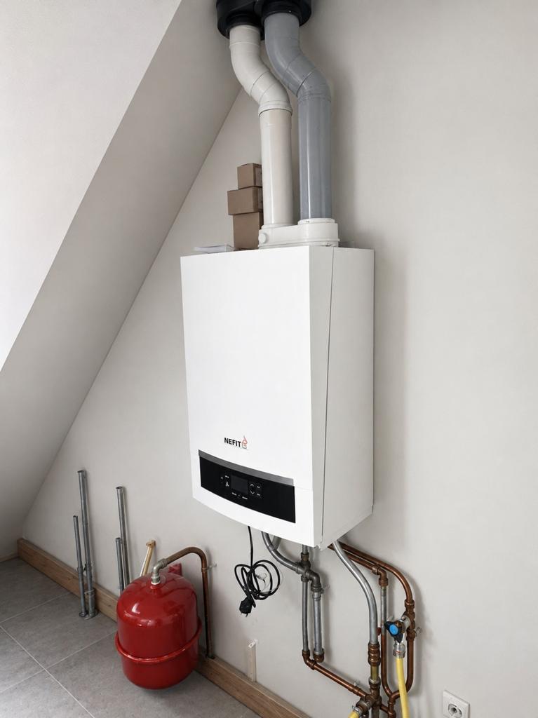 Gebruikte Nefit TrendLine HRC30 CW5 II cv-ketel te koop, Doe-het-zelf en Verbouw, Geisers en Boilers, Minder dan 20 liter, Ophalen
