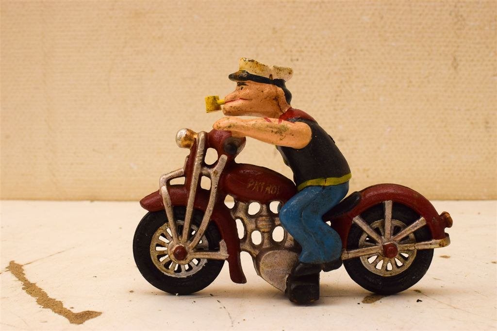 Gietijzeren beeld van Popeye op een motor 51197, Verzamelen, Ophalen of Verzenden, Gebruikt