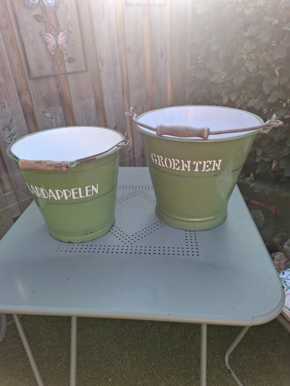 Groente emmers, Ophalen