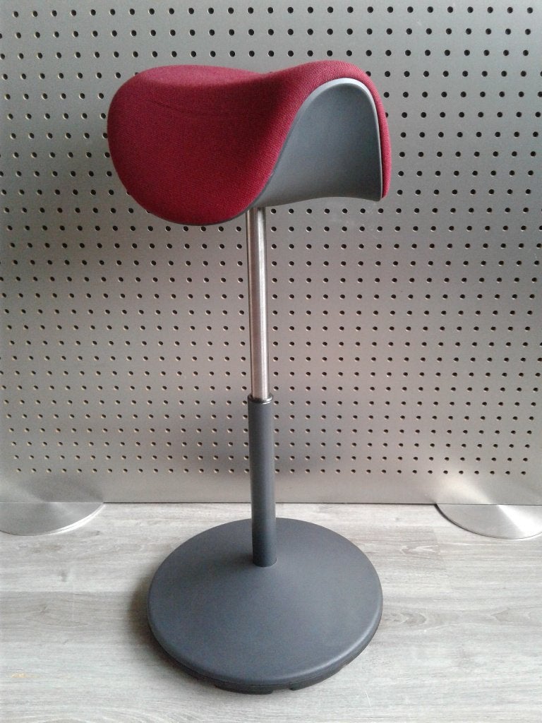 Variér (Stokke) Motion (Medium) (Rood), Heel Mooi!, Huis en Inrichting, Bureaustoelen, Ophalen of Verzenden, Zo goed als nieuw