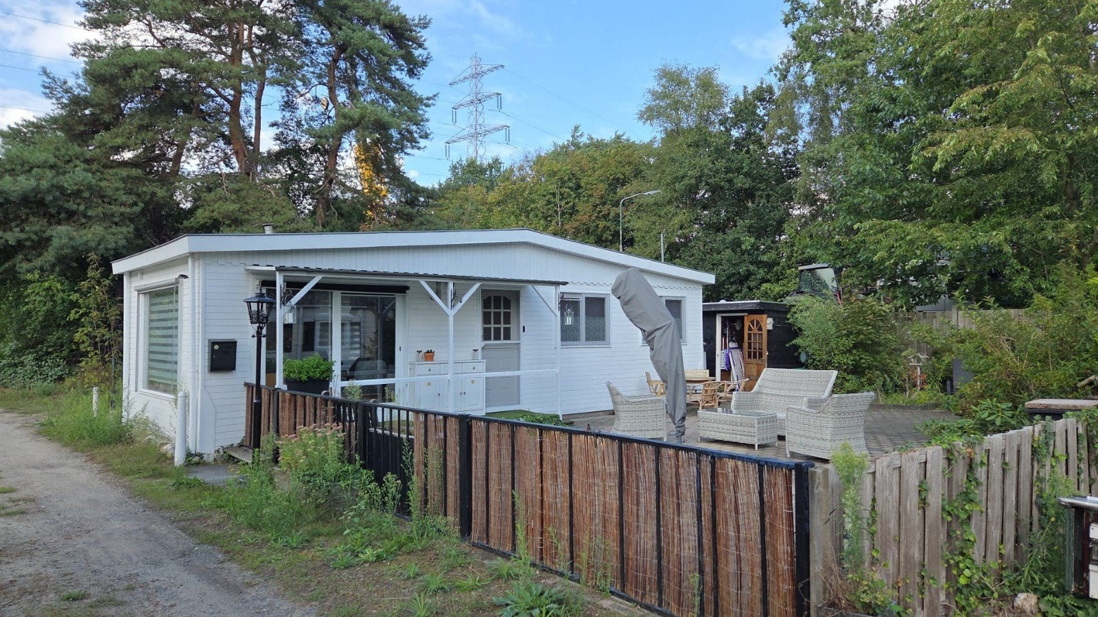 Prachtig chalet aan de rand van de Veluwe te koop, Tuin