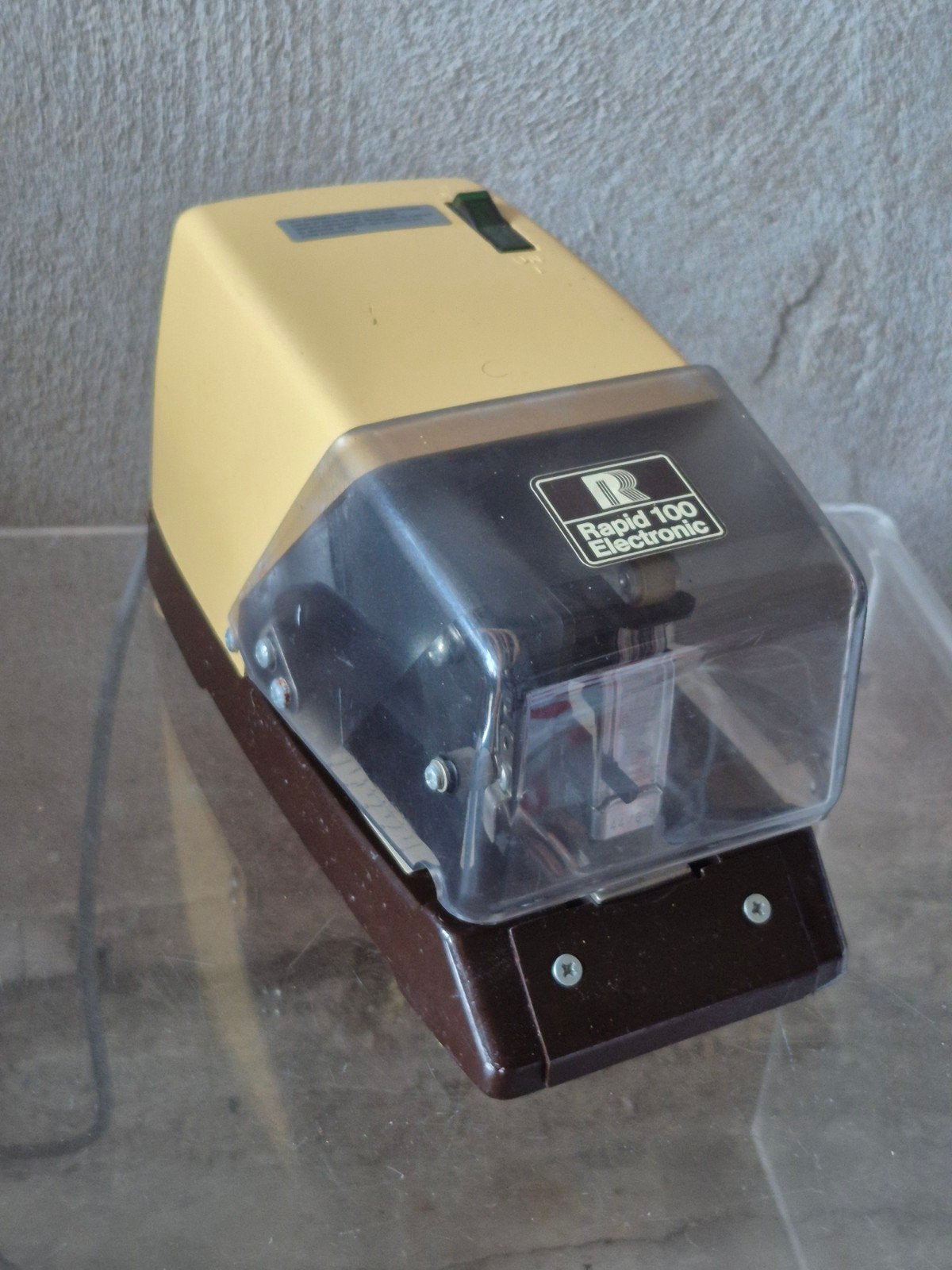 Rapid 100 Electronic Elektrische Nietmachine. werkend!, Ophalen of Verzenden, Gebruikt