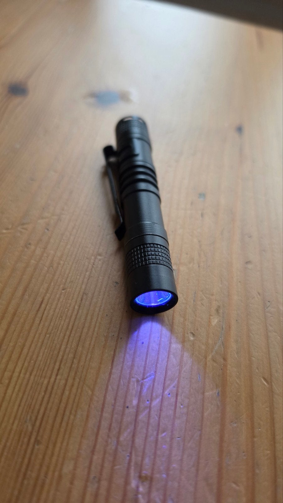 Compacte UV zaklamp - Ideaal voor detectie, Ophalen, Zo goed als nieuw, Batterij