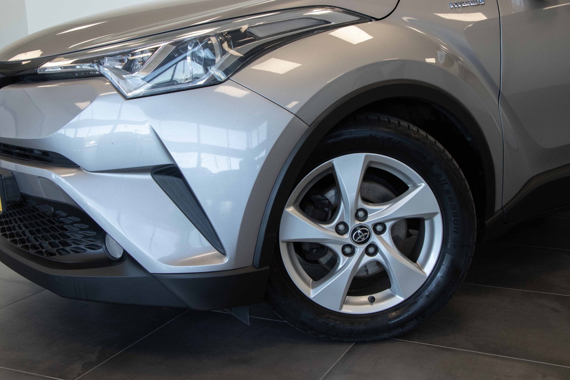 Toyota C-HR 1.8 Hybrid Energy DAB | Camera | AdaptiveCruiseC, Auto's, Toyota, Stof, 4 cilinders, 98 pk, 26 km/l