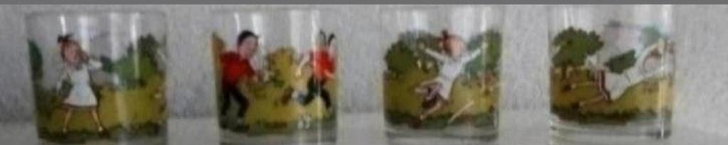 Vier glazen Suske en Wiske, Verzamelen, Glas en Borrelglaasjes, Ophalen of Verzenden, Zo goed als nieuw, Bierglas