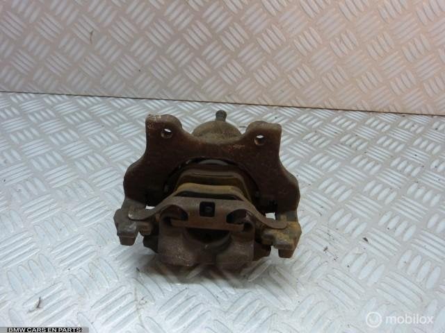 Remklauw BMW 3-serie E90 e91 e92 enz  330 325 335 6769104, Gebruikt, Ophalen of Verzenden, BMW, BMW