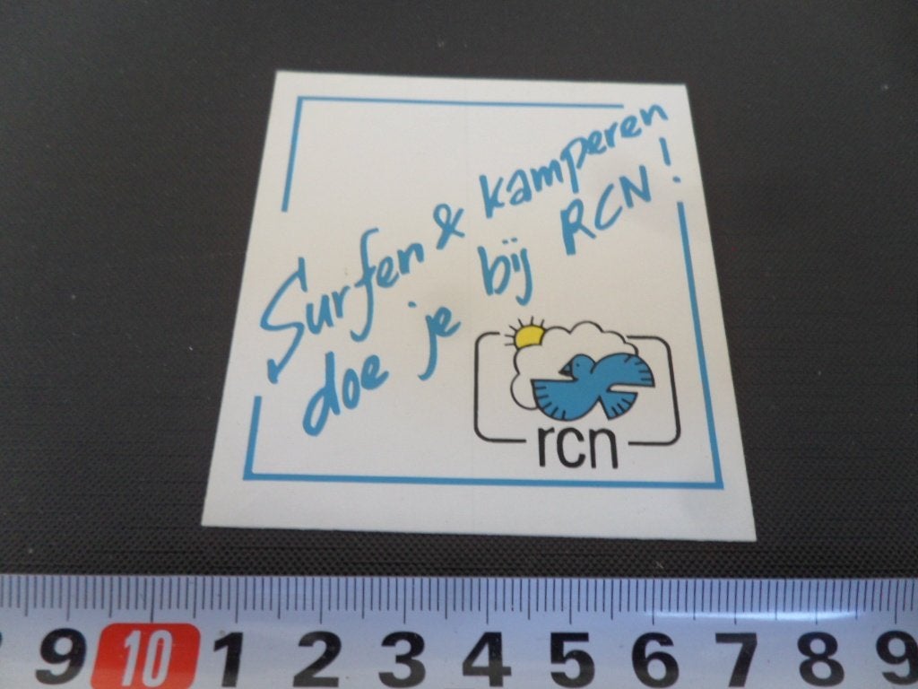 sticker surfen & kamperen doe je bij RCN, Ophalen, Zo goed als nieuw