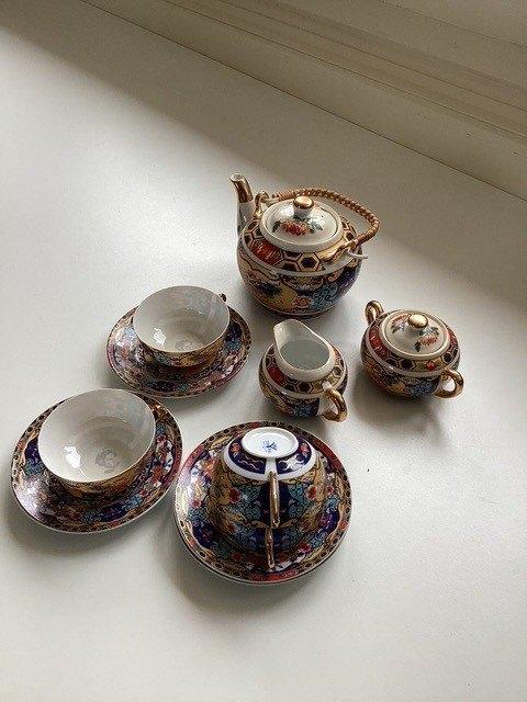 Kleurig Chinees servies 7-delig, Ophalen