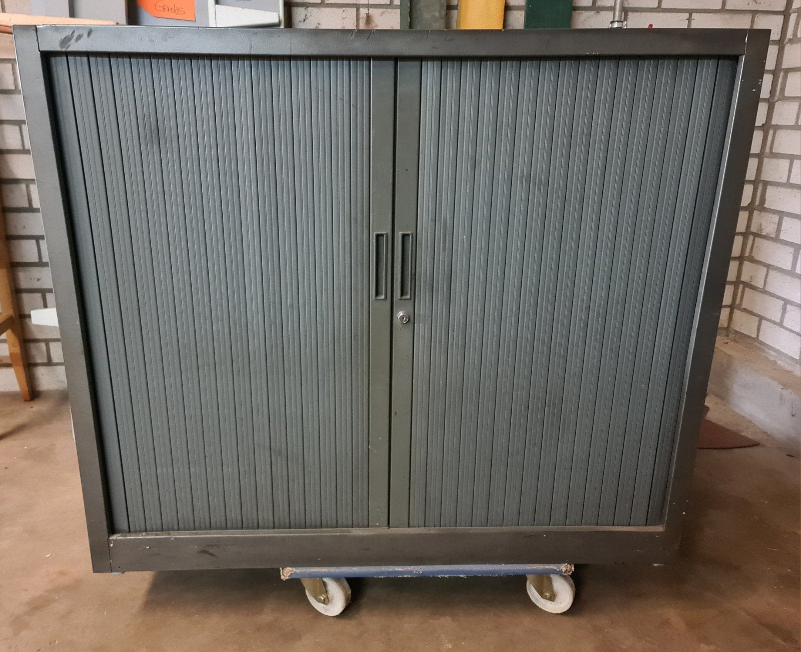 roldeurkast archiefkast werkplaatskast, Ophalen, Kunststof, Gebruikt, 50 tot 100 cm