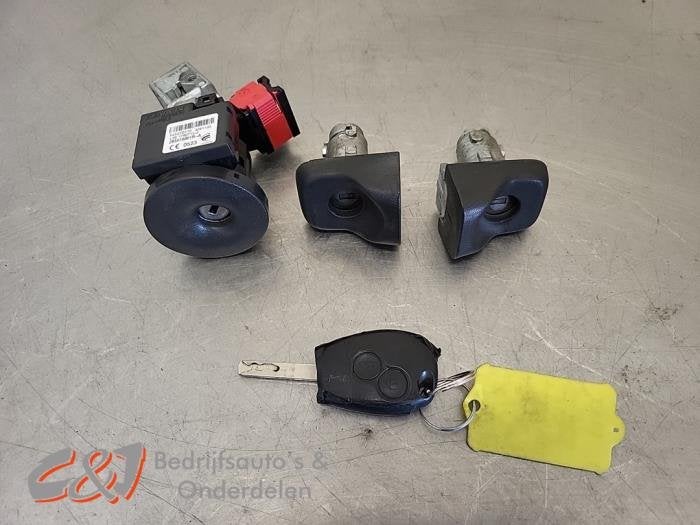 Slotenset van een Renault Trafic, Auto-onderdelen, Carrosserie en Plaatwerk, Gebruikt, -, Renault, -