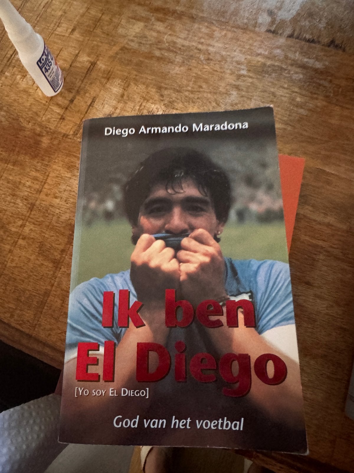 Ik ben El Diego: God van het voetbal - Diego Maradona, Boeken, Ophalen of Verzenden, Gelezen, Overige sporten