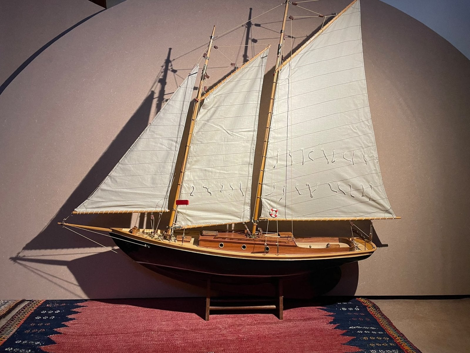 Prachtig handgemaakt scheepsmodel - zeilboot, Hobby en Vrije tijd, Ophalen of Verzenden, Zo goed als nieuw, Groter dan 1:32, Overige merken
