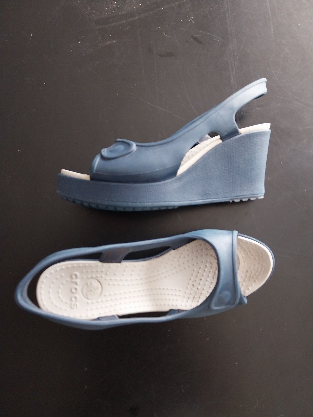 originele, blauwe Crocs met sleehak maat 38, Kleding | Dames, Schoenen, Schoenen met lage hakken, Blauw, Ophalen of Verzenden