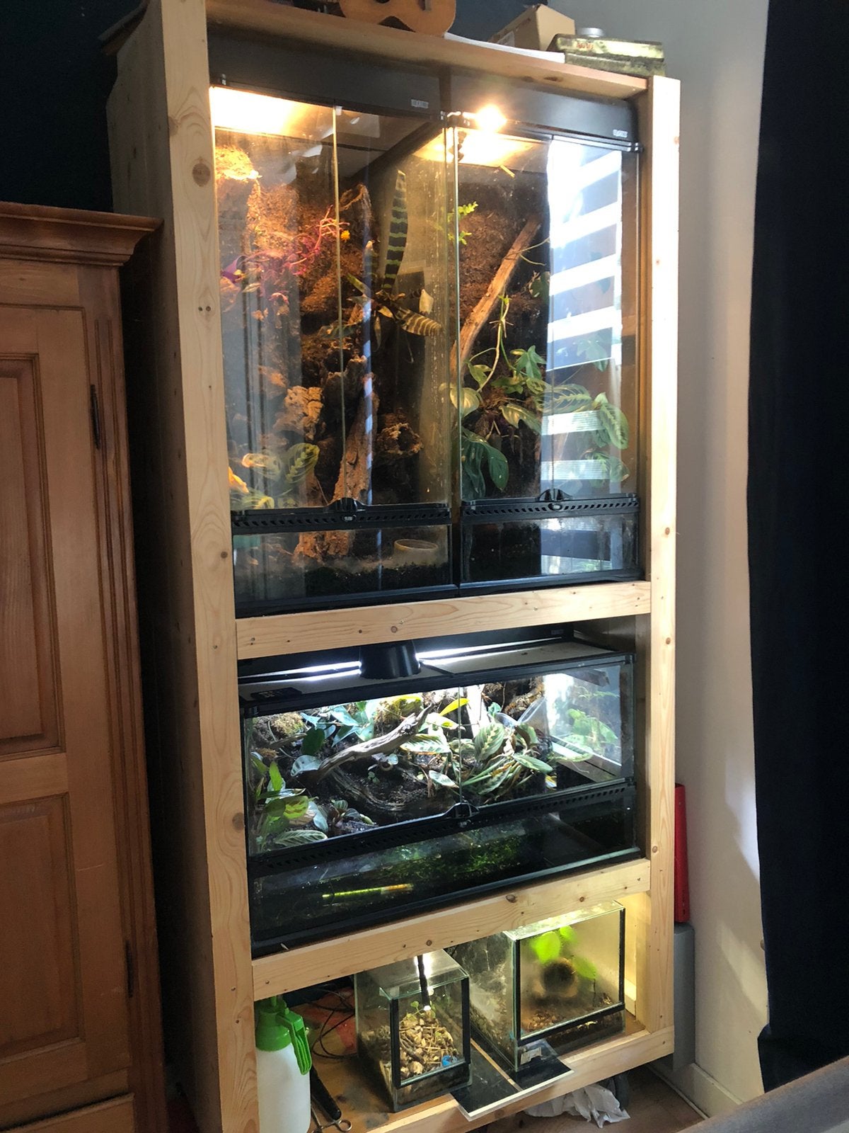 Terrarium kast, Dieren en Toebehoren, Ophalen of Verzenden, Zo goed als nieuw