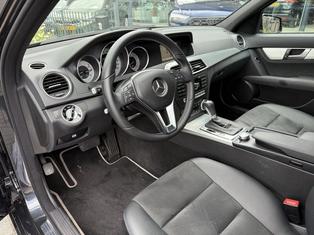Mercedes-Benz C-Klasse 180 Ambition EDITION C | AMG | Xenon, Auto's, Achterwielaandrijving, 4 cilinders, 157 pk, Leder en Stof