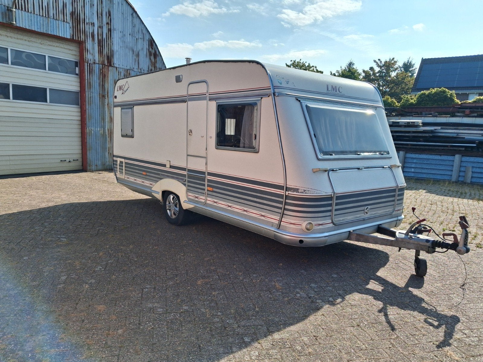 lmc caravan in nette staat met voortent, Schokbreker, Rondzit, Frans bed, Particulier