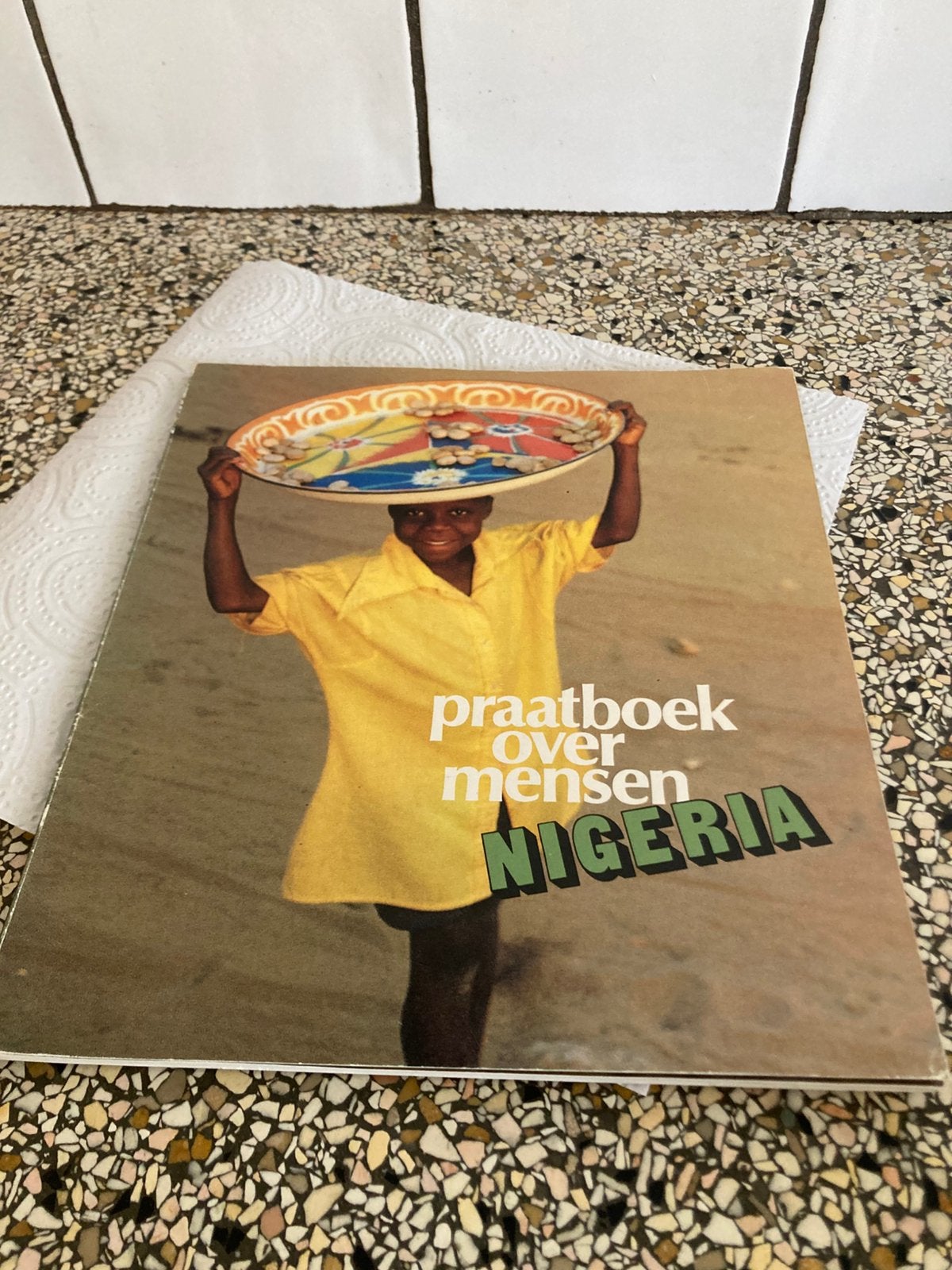 Praatboek over mensen, Ophalen of Verzenden, Zo goed als nieuw