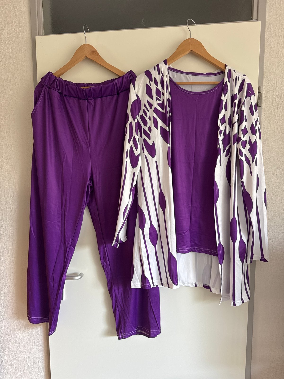 Paarse 3-delige set: top, broek en vest (XL), Paars, Maat 46/48 (XL) of groter, Nieuw, Ophalen of Verzenden