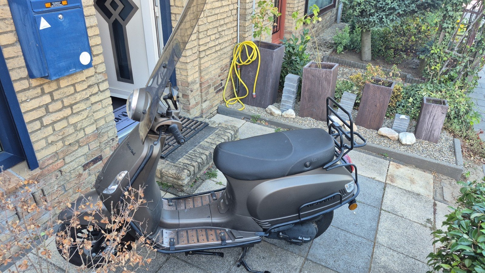 la souris sourini, Fietsen en Brommers, Zo goed als nieuw, Benzine, Ophalen, Overige merken