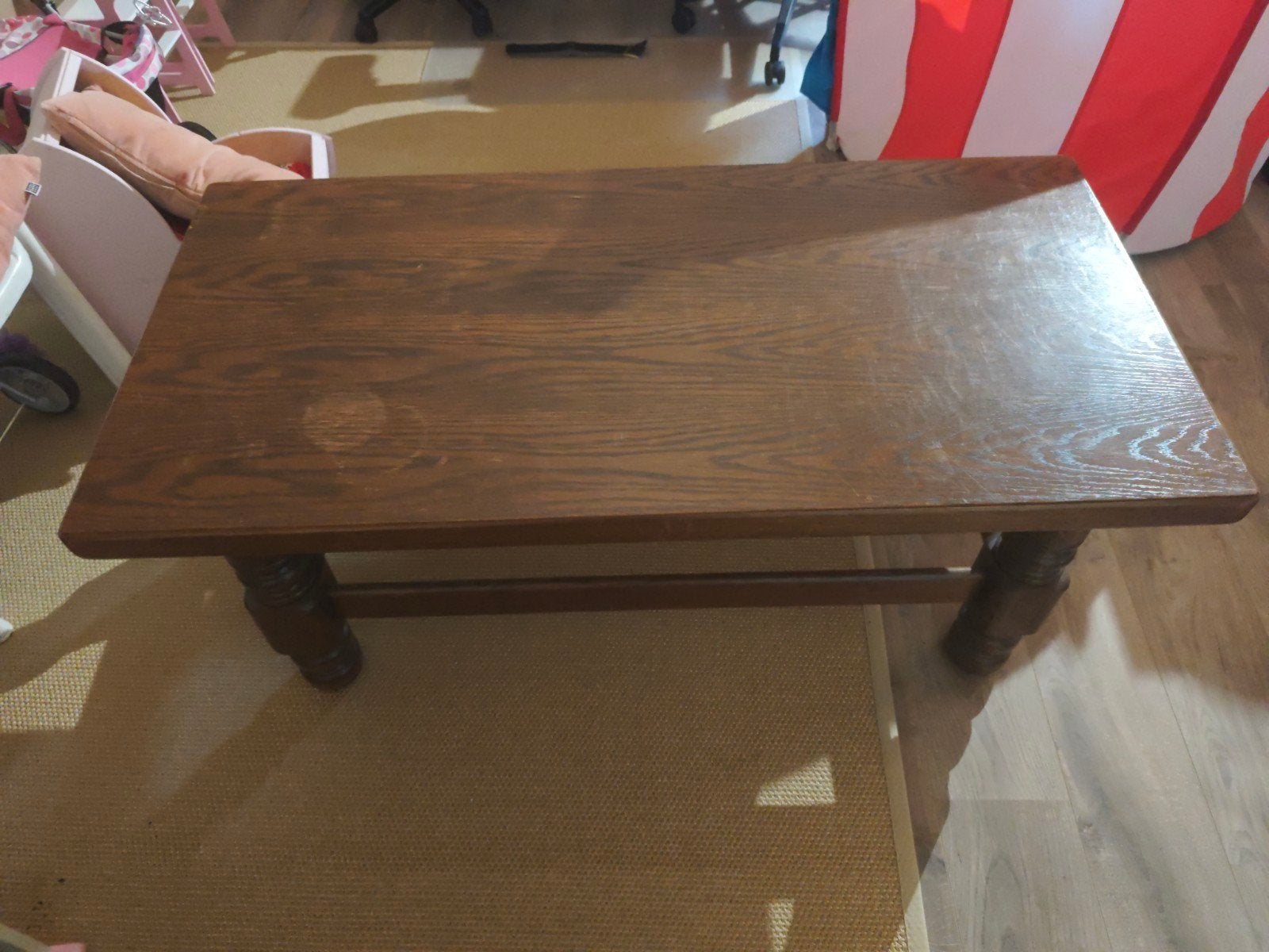 Massieve eiken tafel - Robuust en sfeervol, Ophalen