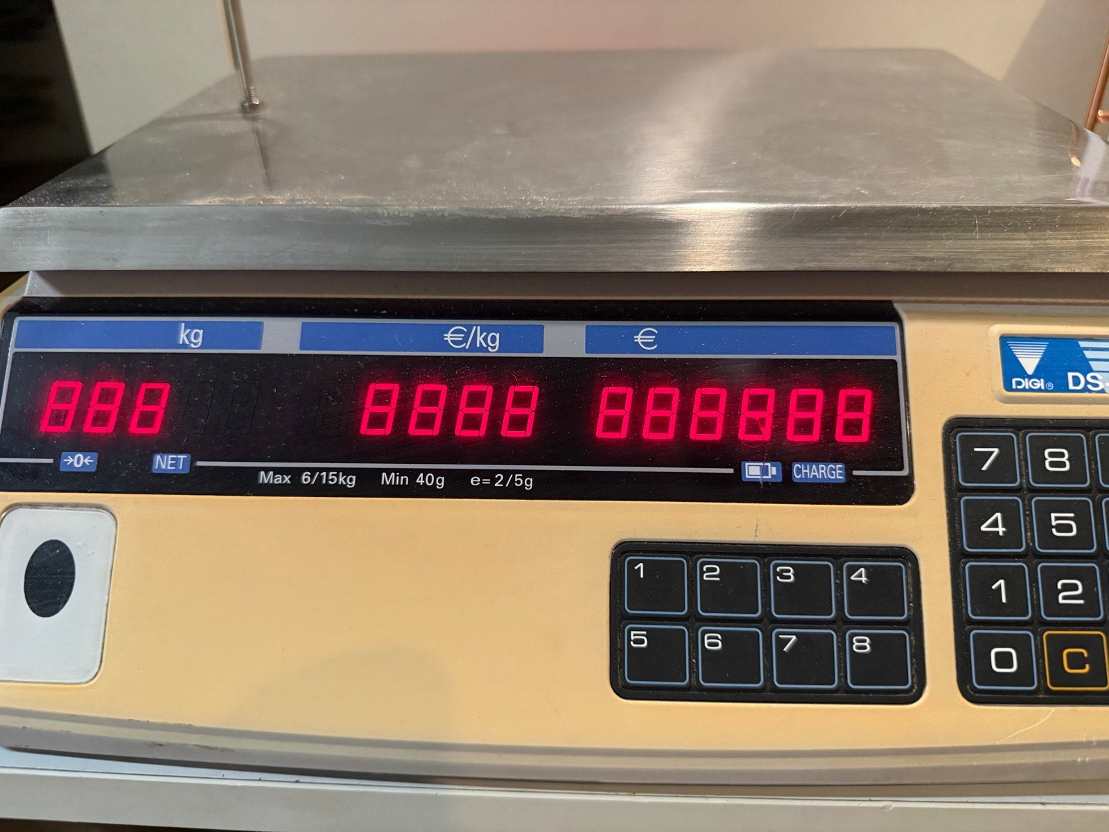 Digitale Winkelweegschaal DIGI DS-788 - Ideaal voor uw zaak, Witgoed en Apparatuur, Weegschalen, Gebruikt, Winkelweegschaal, 1 tot 500 gram