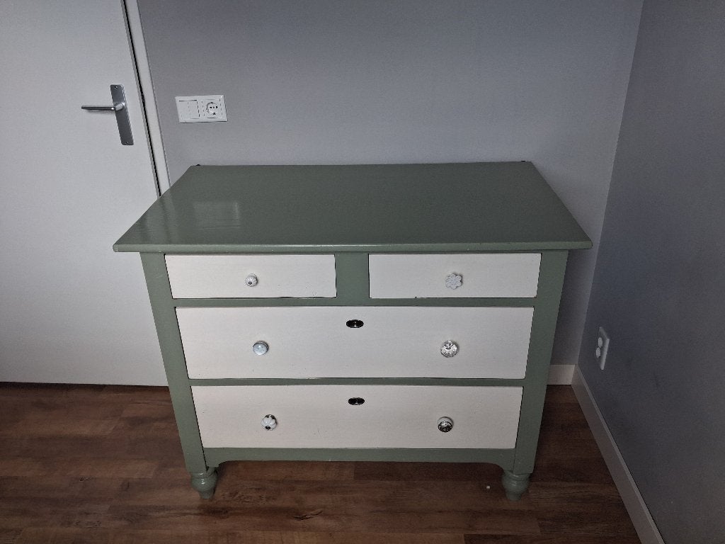 Commode ladekast, Ophalen, 100 tot 150 cm, Zo goed als nieuw, 3 of 4 laden