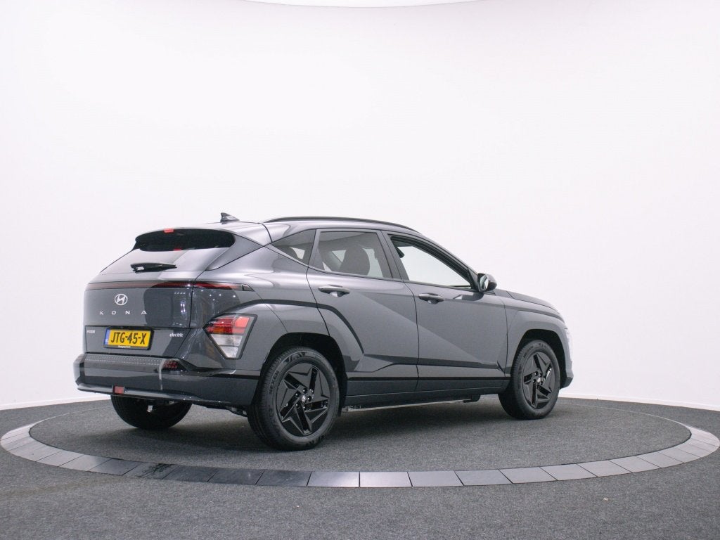 Hyundai KONA Electric Pure Edition 64.8 kWh | Demo | Private, Auto's, Automaat, Gebruikt, 204 pk, 300 kg