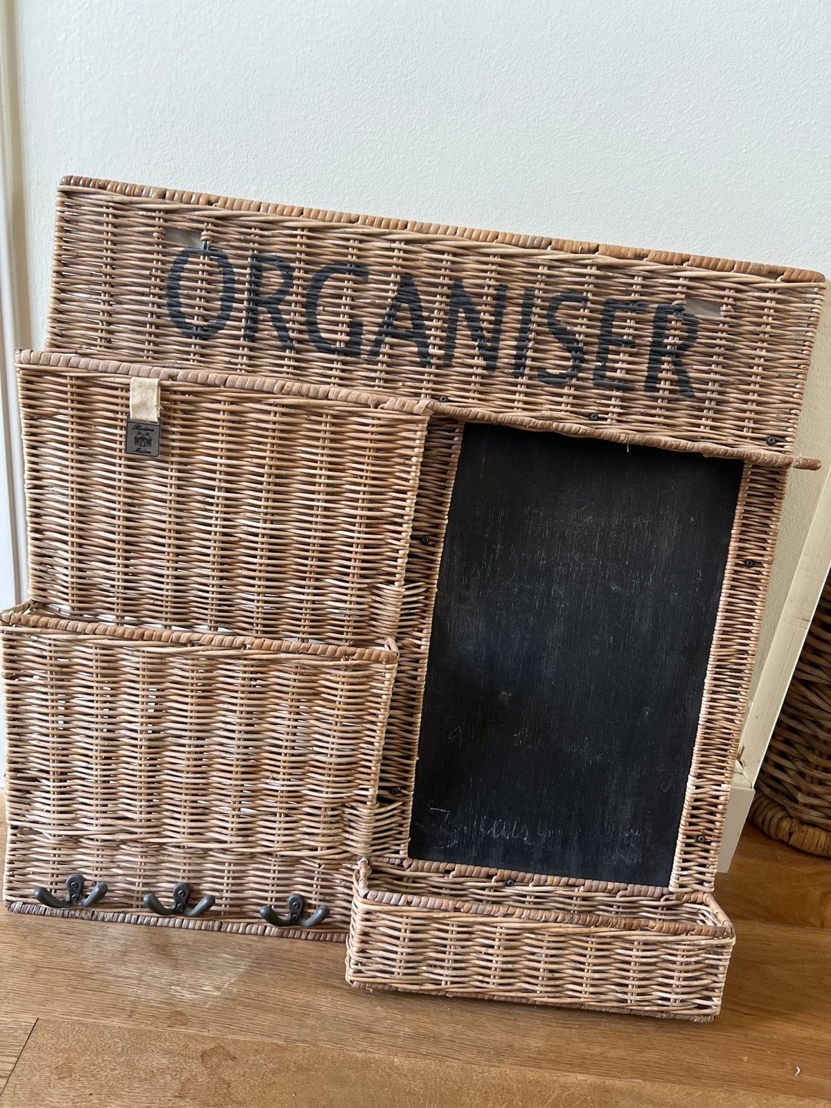 Riviera Maison Organizer met krijtbord en haken, Ophalen, Gebruikt, Landelijk, Natuurlijk materiaal