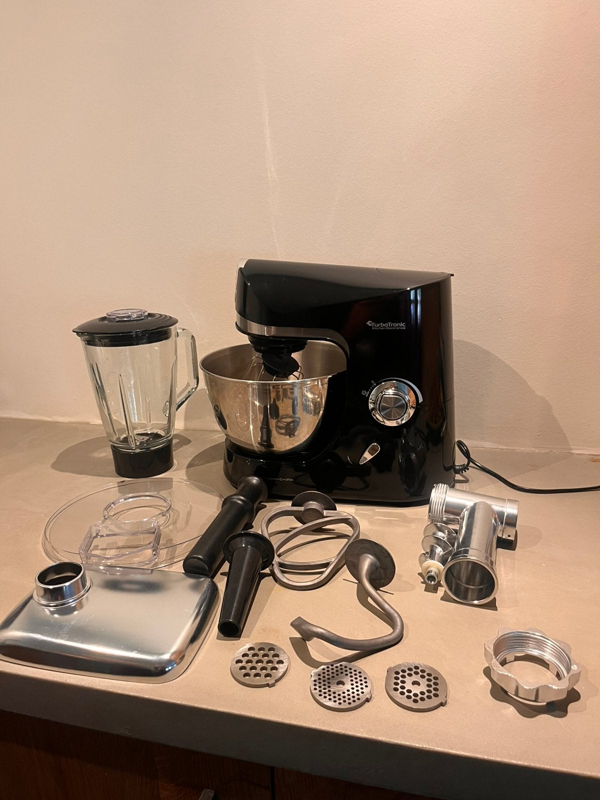 Keukenmachine TurboTronic, Witgoed en Apparatuur, 4 liter of meer, 3 snelheden of meer, Ophalen of Verzenden, Zo goed als nieuw
