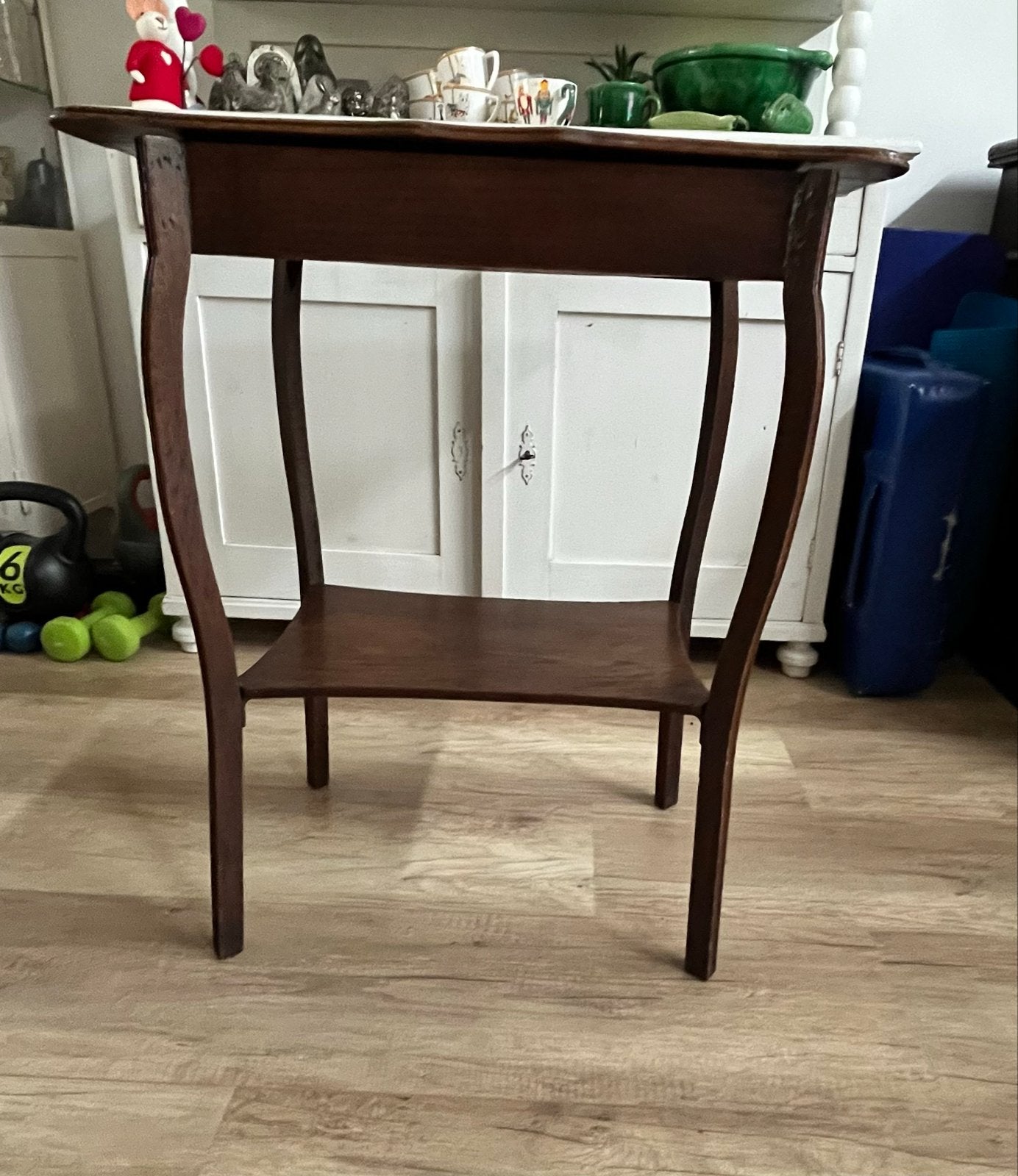 Antieke houten lessenaar., Ophalen