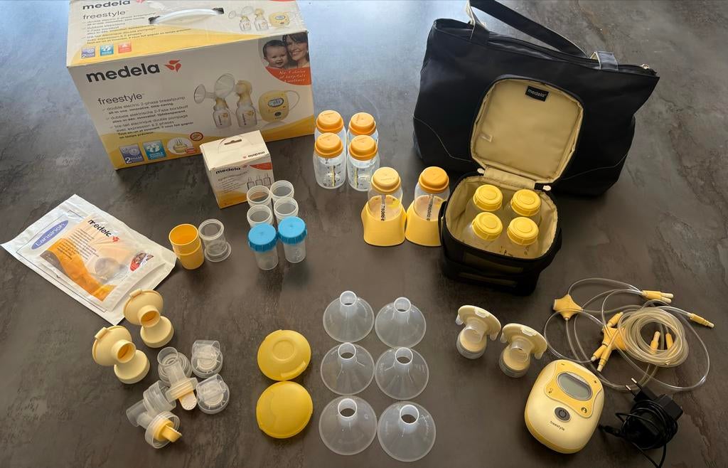 Medela Freestyle Borstkolf Compleet met Extra's, Ophalen of Verzenden, Zo goed als nieuw