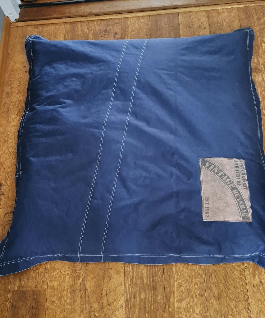 Zitzakken. 2 stuks, Ophalen, Zo goed als nieuw, Blauw
